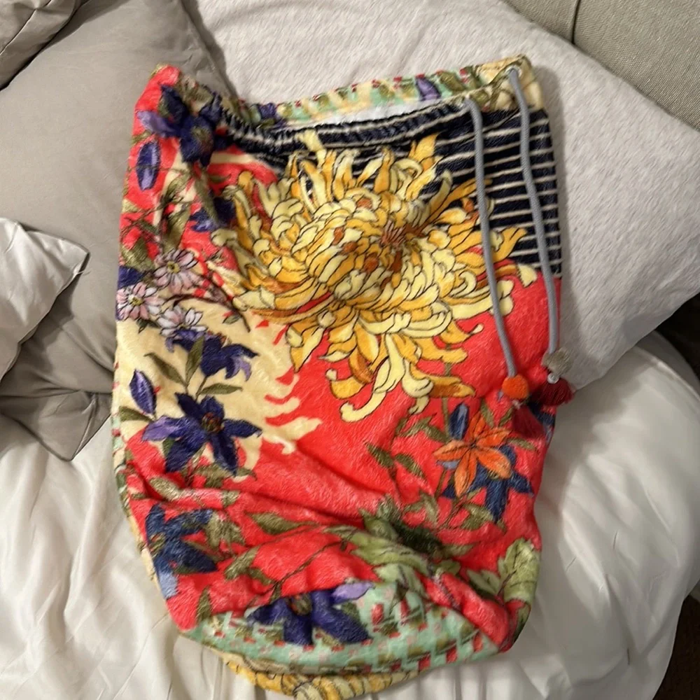 Gorgeous Johnny was blanket and case